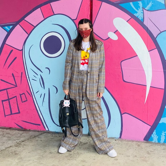 ✨Welcome to my Closet✨ - Picture 6 of 16